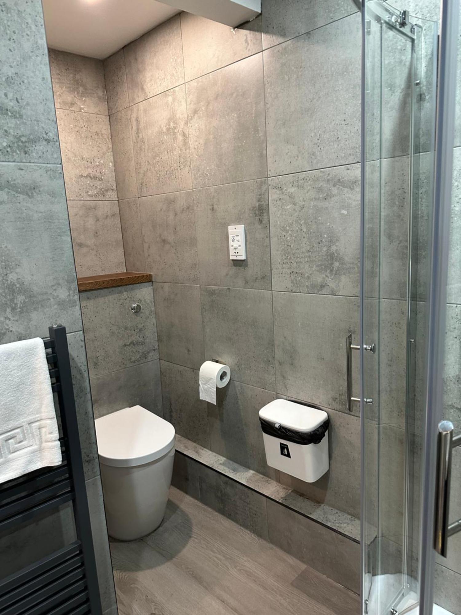 Two Bed Apartment เอดินบะระ ภายนอก รูปภาพ