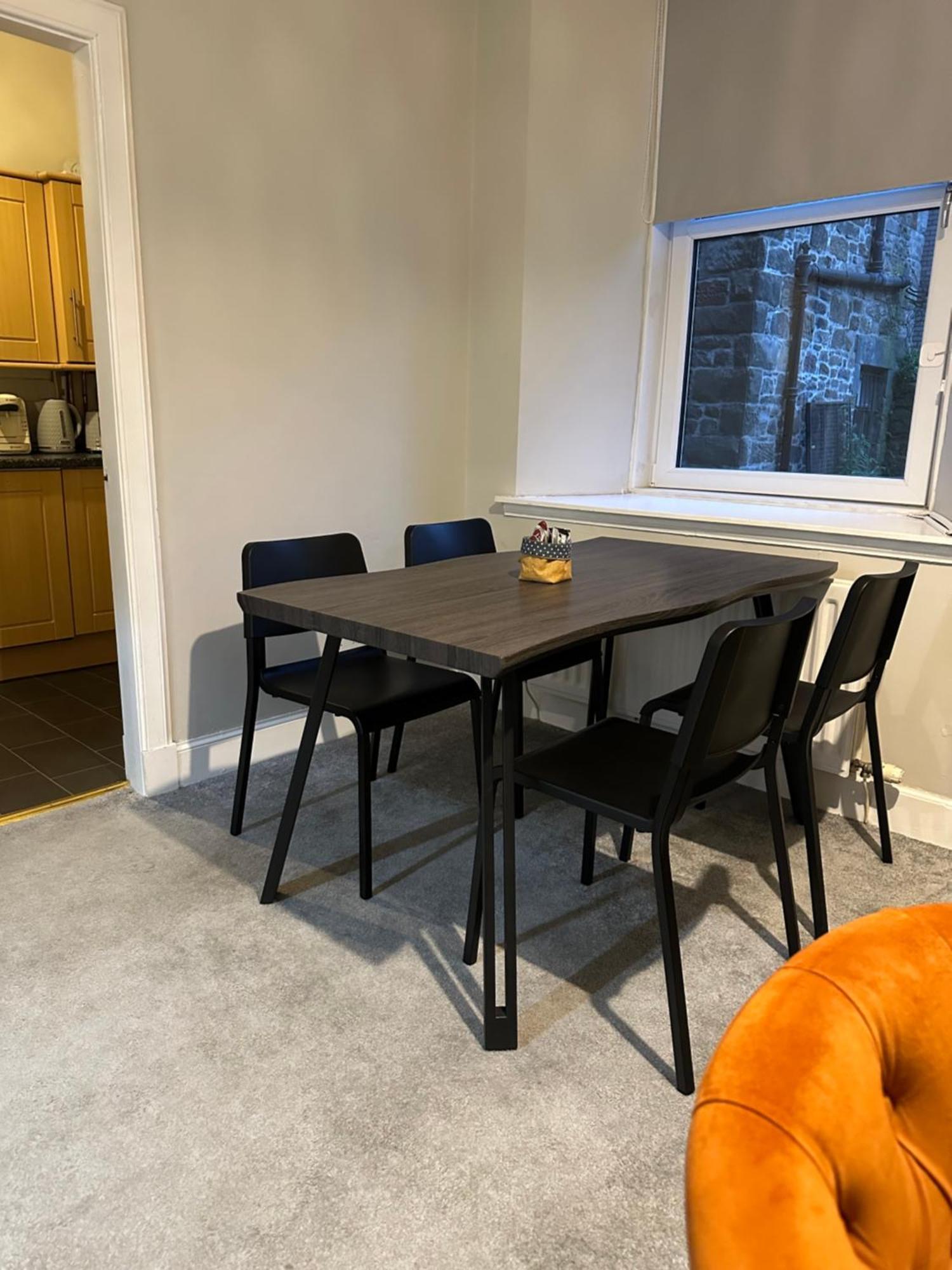 Two Bed Apartment เอดินบะระ ภายนอก รูปภาพ